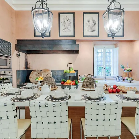 Villa 10 Bedrooms In Lucca With Pool Montecarlo