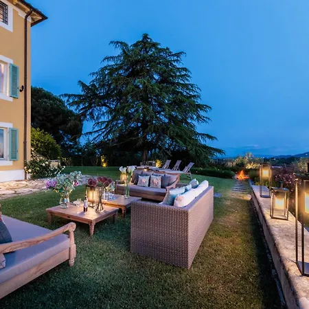 10 Bedrooms In Lucca With Pool * Montecarlo