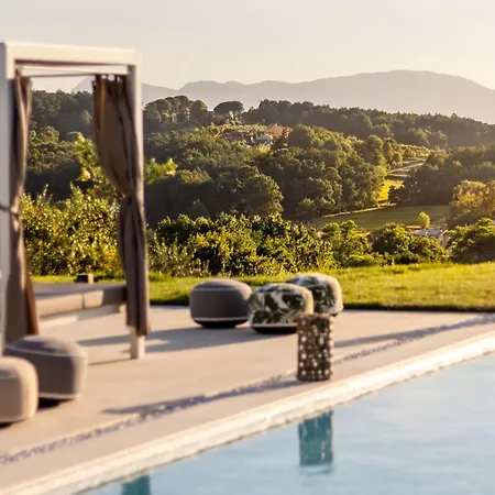 Villa 10 Bedrooms In Lucca With Pool Montecarlo