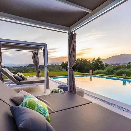 10 Bedrooms In Lucca With Pool Villa Montecarlo