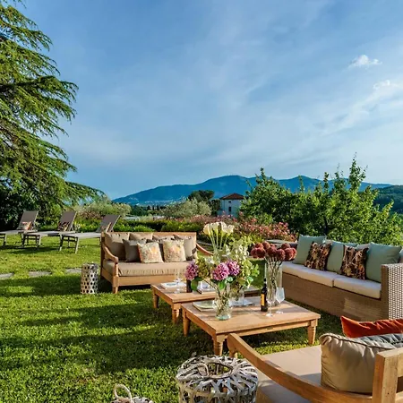 10 Bedrooms In Lucca With Pool Montecarlo