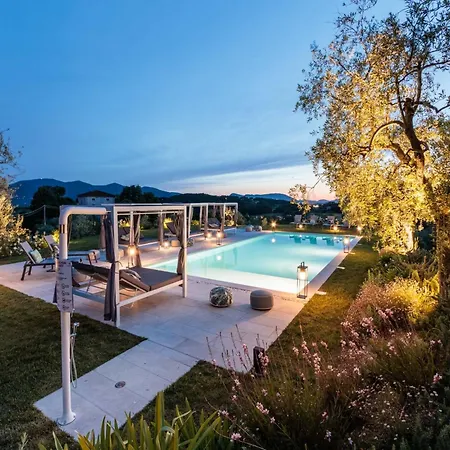 10 Bedrooms In Lucca With Pool * Montecarlo