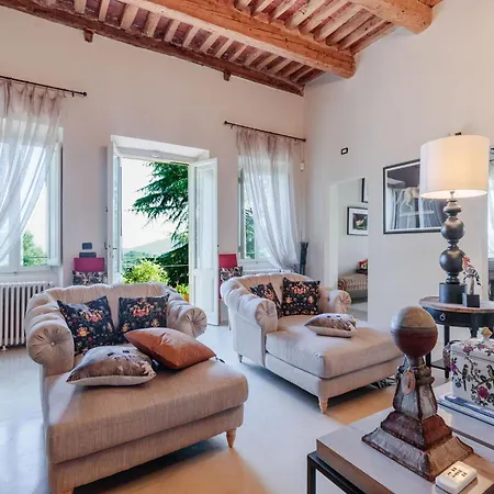 10 Bedrooms In Lucca With Pool