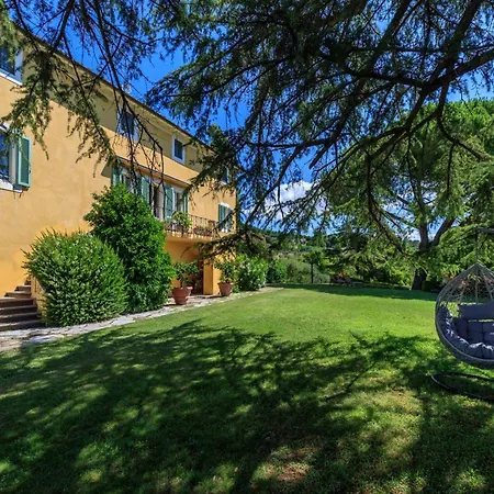 10 Bedrooms In Lucca With Pool Villa