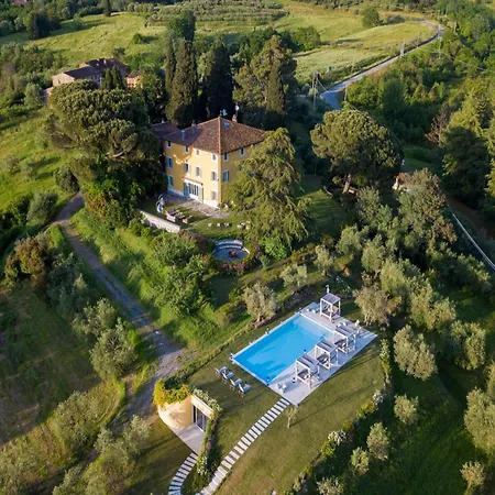 10 Bedrooms In Lucca With Pool *