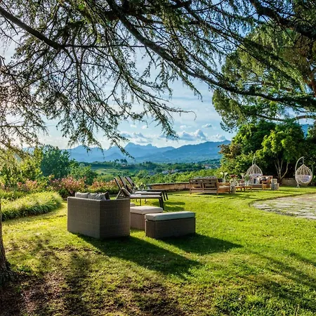 10 Bedrooms In Lucca With Pool * Montecarlo
