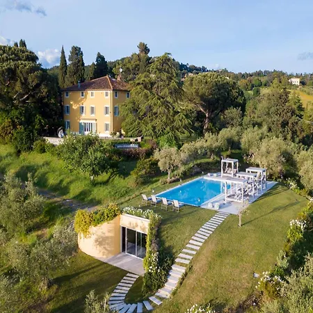 Villa 10 Bedrooms In Lucca With Pool Montecarlo